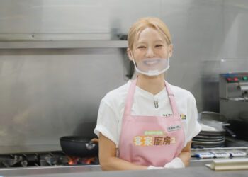 《廚師的迫降：客家廚房2》孝淵擔任二廚　對「鹹菜燉豬骨」回味無窮