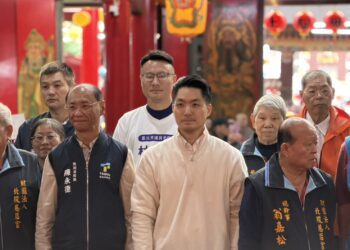 「三寶爸」合體 蔣萬安身旁「他」受矚 林揚庭傳承林瑞圖 在地囡仔拚友善育兒