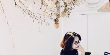 從攝影師跨界創立「 尋光」 創辦人用珠寶寫下人生故事