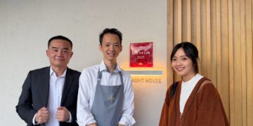 小資男童榮地攜手網紅郭昕妮 完食全台 73家米其林星級餐廳