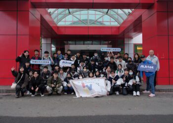 常春藤高中赴陽交大參與工程師挑戰營 時地參訪矽產業鏈 深化半導體素養