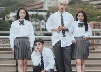 《陽光女子合唱團》何曼希首挑大樑！揪邱以太解鎖「看見積分」超能力