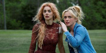 復古美學手繪風海報喧賓奪主 《弒婚遊戲:2度開局》正式預告盡情殺爆