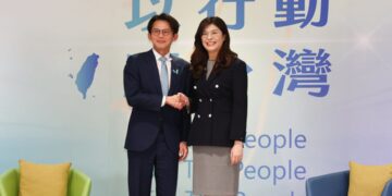 最新民調出爐，近6成民意力挺在野合作，綠白矛盾加劇成2026選戰關鍵