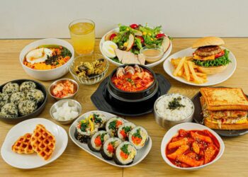 北屯韓式早午餐 麻油飯捲現點現做 搭配魚板湯超滿足