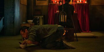 《祭弒》正式預告曝光！莊凱勛加戲跪地「狗式吃肉」嚇壞導演 趴地舔肉灰塵全吞下肚