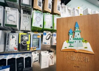 從幫媽媽買一支手機開始 高雄林園小誠3C誠信創業路