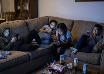 短影音世代孩子不會說話「語你前行」口語表達訓練 讓親子教育從聆聽與溝通課程開始