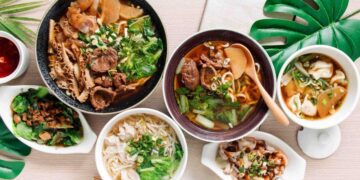 南投埔里牛肉麵店 選用板腱牛肉慢燉五小時 與眾不同清燉路線