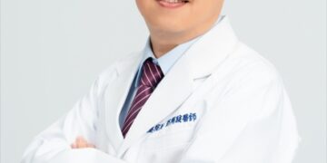 膝蓋卡卡、肩膀抬不起來 醫師鄧翔駿談熟齡族群常見關節困擾與保養觀念