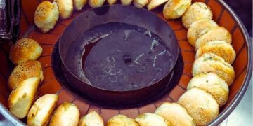 溪湖胡椒餅老字號深耕三十年 慢火手工打造經典彰化必吃小吃