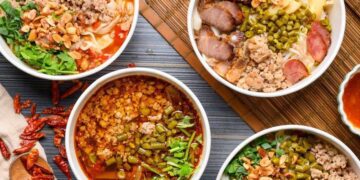 桃園火車站18年正宗螺螄粉 雲南老闆娘堅持大骨熬製