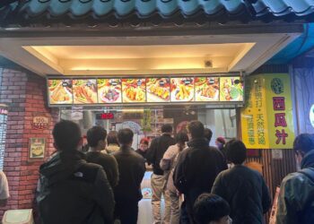 台中炸物加盟 配備科技甩油與保鮮系統 搶佔低負擔宵夜商機