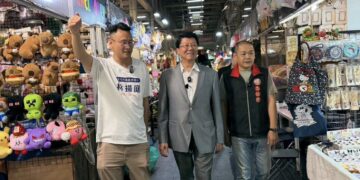 謝龍介力挺林揚庭 讚士林夜市蚵仔煎 樂透中頭獎將捐公益