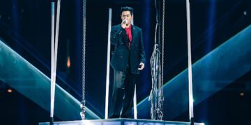 情歌王子愛開玩笑 被喊脫！周興哲秒脫外套自評「還行」 全場暴動尖叫炸裂