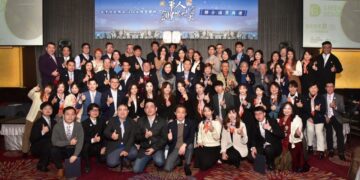 用實力點亮夢想!趙浩鑫榮獲華人創業家大獎 致敬數位時代堅韌奮鬥的逐夢領航者