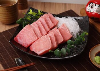 竹北生魚片專賣 主打南方鮪魚多部位口感體驗 品嘗各層次風味