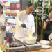 不用飛首爾!《黑白大廚》金度潤攜手阿舍推星級拌麵 百元爽吃米其林