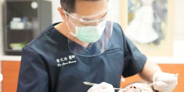清水在地老口碑牙醫　亞緻牙醫深耕全口重建與長輩缺牙治療