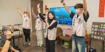 從一份來得及的陪伴開始 小島日和学びの場走進新竹松慈日照中心，用陪伴留下溫度