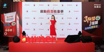 為女兒早睡早起！林心如甜曝母女日常 期待母親節卡片