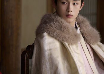 《良陳美錦》男二董思成丹鳳眼古裝帥暈！世子爺氣場太犯規被封「天選古人」