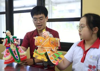布袋戲走進校園！文化部攜手劇團　讓學生從演到奏全體驗