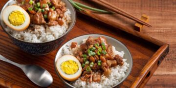 古早味嘉義東區小吃 從滷肉飯、赤肉羹到桶子雞粥一次滿足
