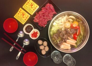 台中中區人氣牛肉爐 牛骨熬製香潤湯底 美澳和牛涮出粉嫩色澤