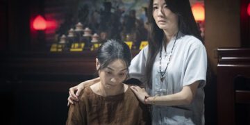 陳雪甄遇《粽邪4：坤蒂拉娜》大魔王 遭附身失控撞桌、咬手