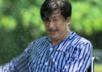 《豆腐媽媽》大魔王吳皓昇戲裡中風遭虐 戲外笑喊：現世報來了