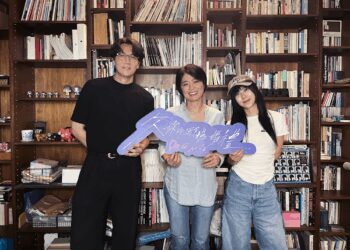 宇宙人新歌〈沒有人像我一樣〉奪四冠王　《欠妳的那場婚禮》導演嚴藝文親揭合作內幕秘辛