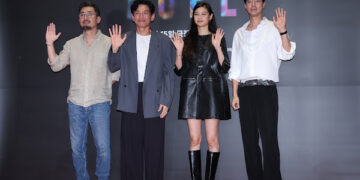 《希望：末日血戰》首映紅毯眾星雲集  JISOO看完狂讚「超精彩」
