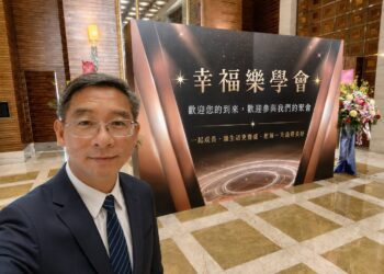 告別台下等待的人生！許銘川用「幸福專案」引路 陪伴長輩活出亮眼老後日子
