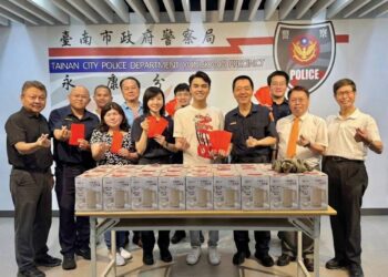 張齊興總監端午節送暖　社群配銷攜手警界傳遞關懷　盼凝聚守護城市的力量