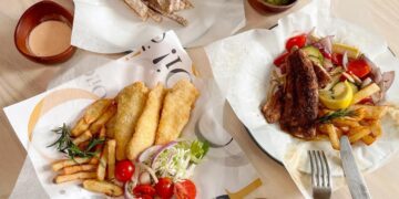 宜蘭頭城特色美食 澳式炸魚薯條打造當地異國海鮮料理新體驗
