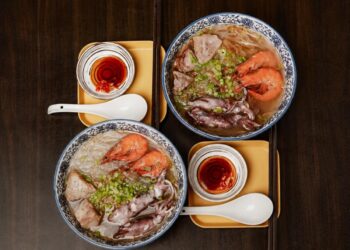 竹山海鮮米粉新吃法 粗米粉搭配小卷鮮味、手炒配料與清爽湯頭更耐吃
