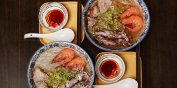 竹山海鮮米粉新吃法 粗米粉搭配小卷鮮味、手炒配料與清爽湯頭更耐吃