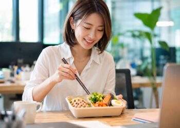 吃澱粉就焦慮？外食族真正該管的 不只那碗飯