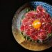 信義安和多人聚餐與包場選擇 生牛肉沙拉、炭火肉捲呈現日系餐酒風格 信義安和多人聚餐與包場選擇 生牛肉沙拉、炭火肉捲呈現日系餐酒風格