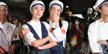 藍正龍炸到手發抖、隋棠抱千千大哭  《請世界吃桌》最終回感動收官！
