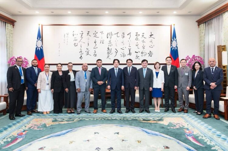 馬紹爾群島共和國外交暨貿易部長康仁德伉儷圓滿結束訪台行程，台馬夥伴關係再創新猷