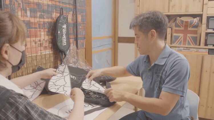 福摩吉打造台灣形狀商品 來自台灣的包包走出國際