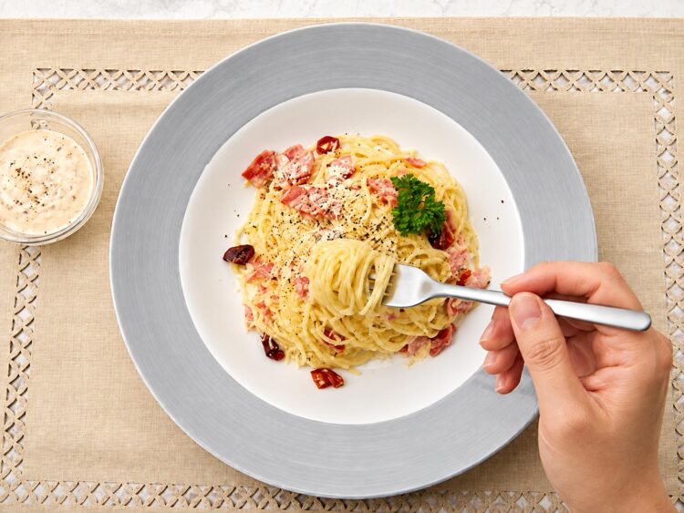 從蘆洲路邊攤到板橋巷弄店面 平價義大利麵靠自製醬料圈粉 熟客再遠也要吃 從蘆洲路邊攤到板橋巷弄店面 平價義大利麵靠自製醬料圈粉 熟客再遠也要吃