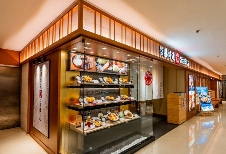 一頭豬只能取兩份 勝博殿台北站前店全新升級改裝 台灣獨家菜單推軟嫩棒腰內豬排