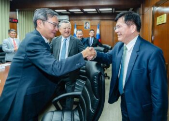 外交部長林佳龍歡迎「第31屆中南美洲台灣商會聯合總會回國訪問團」