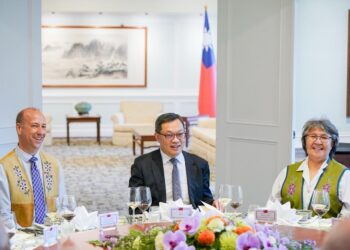 外交部誠摯歡迎加拿大西北特區省議員訪台團來訪