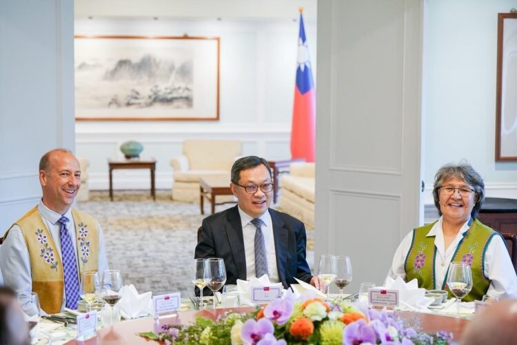 外交部誠摯歡迎加拿大西北特區省議員訪台團來訪