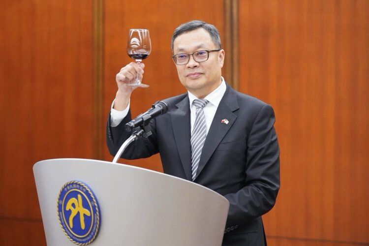外交部政務次長陳明祺主持美國「聯合太平洋創新聯盟」無人海事系統產業訪問團歡迎酒會 外交部政務次長陳明祺主持美國「聯合太平洋創新聯盟」無人海事系統產業訪問團歡迎酒會