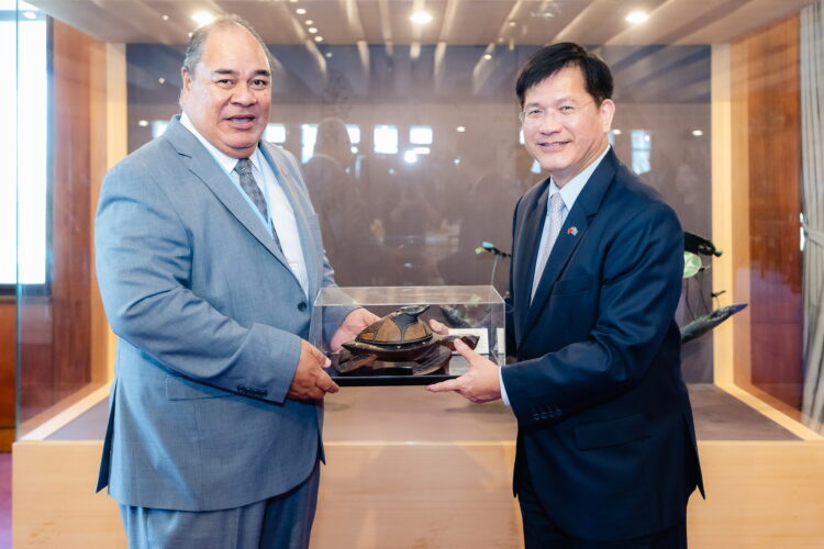 吐瓦魯國外交、勞工及貿易部長帕納巴率團訪台，深化台吐友好合作及氣候韌性夥伴關係